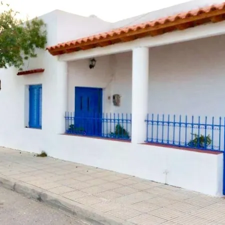 Casa Maritina Traditional Family House Дом отдыха
