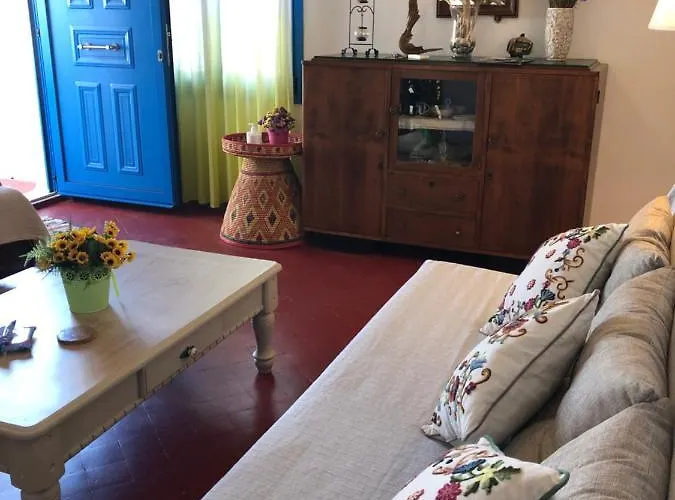 Casa Maritina Traditional Family House Дом отдыха Геннади